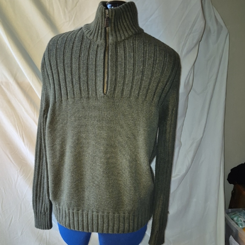 Eddie Bauer Sports Shop. 100% Cotton, 1/4 Zip Sz.M. Sweater Olive Green.(#1649A